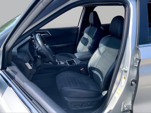 Used 2024 Mitsubishi Outlander SE AWD/4WD image 8