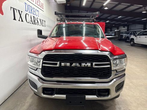 Used 2020 RAM 3500 Tradesman w/ Chrome Appearance Group image 13