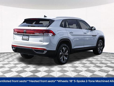 Certified 2025 Volkswagen Atlas Cross Sport SE image 12