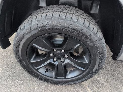 Used 2020 RAM 1500 Big Horn AWD/4WD image 16