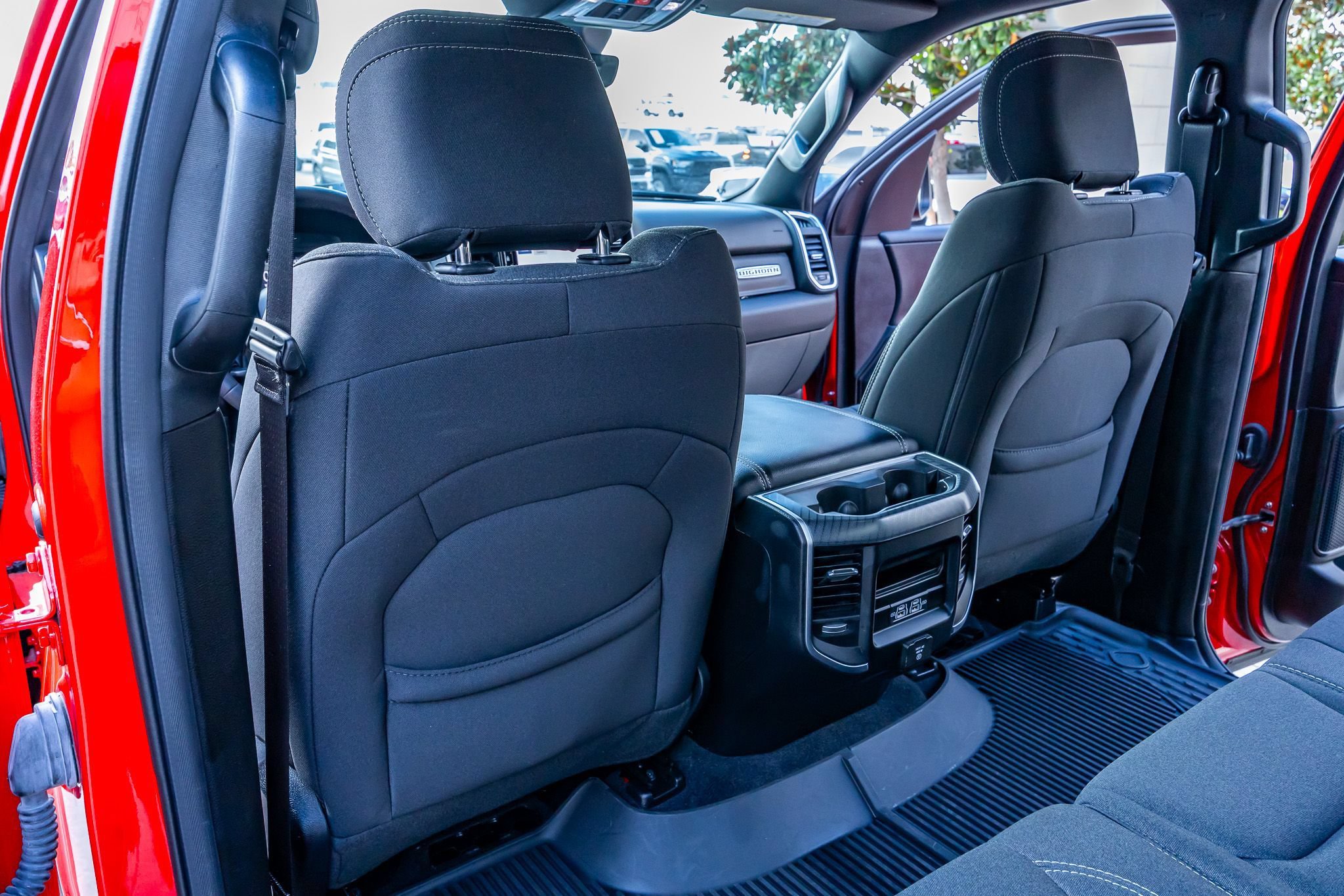 Used 2025 RAM 1500 Big Horn AWD/4WD image 34