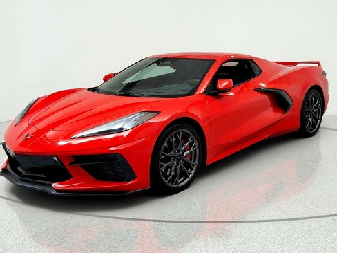 Used 2024 Chevrolet Corvette Stingray Preferred Conv w/ Z51 Performance Package RWD image 1