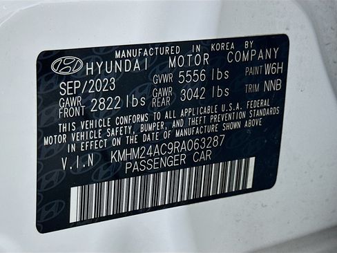 Used 2024 Hyundai Ioniq 6 SE AWD/4WD image 12