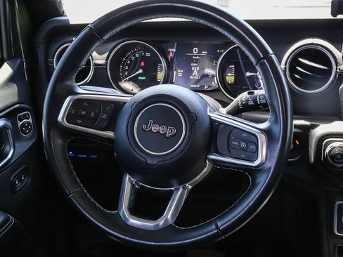 Used 2022 Jeep Wrangler Unlimited Sahara AWD/4WD image 23