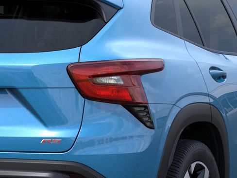 New 2026 Chevrolet Trax RS w/ Driver Confidence Package FWD image 11