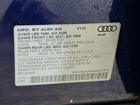 Used 2022 Audi e-tron Premium AWD/4WD image 12