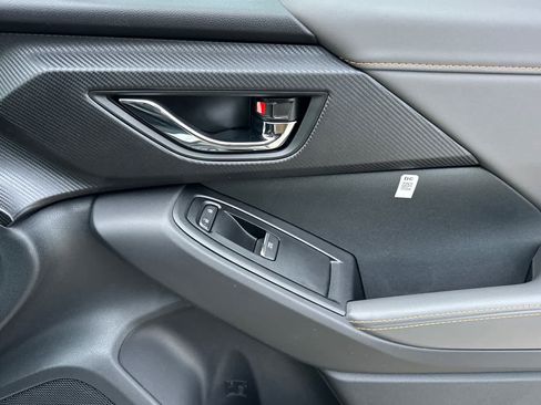 New 2026 Subaru Crosstrek 2.5i Limited w/ Crosstrek Mirror Package image 18