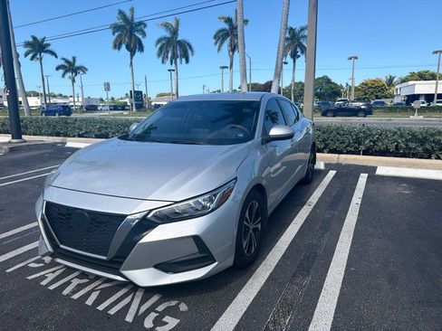Certified 2021 Nissan Sentra SV FWD image 2