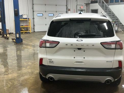 Certified 2021 Ford Escape SE w/ Cold Weather Package image 5