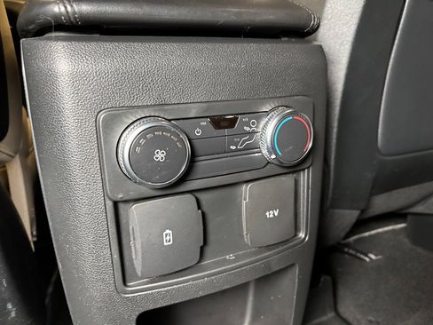 Used 2020 Ford Explorer XLT w/ Class III Trailer Tow Package image 22