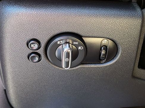 Used 2021 MINI Cooper S w/ 6.5" Touchscreen Package image 17