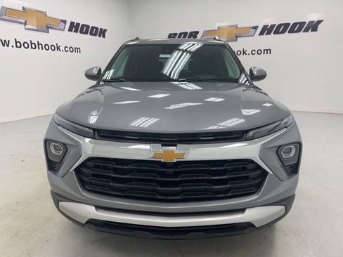 New 2026 Chevrolet TrailBlazer LT w/ Convenience Package image 2