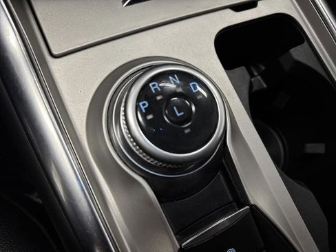 Used 2023 Ford Explorer Limited image 23