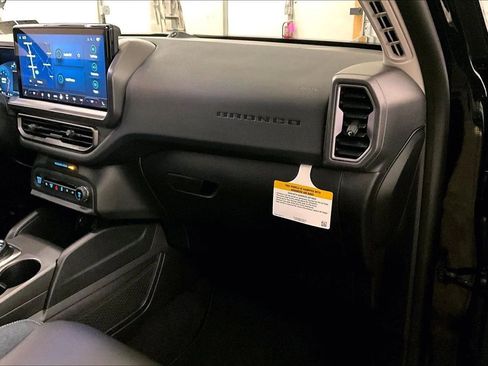 New 2025 Ford Bronco Sport Outer Banks w/ Outer Banks Tech Package+ image 18