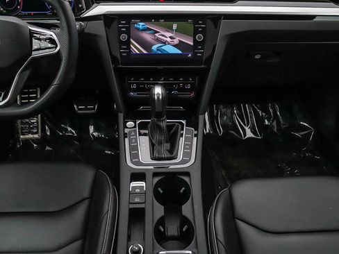 Used 2023 Volkswagen Arteon SEL image 13