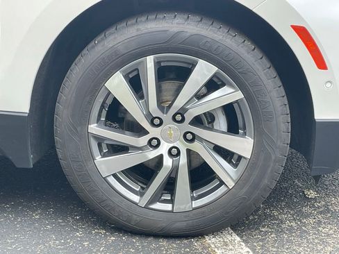 Certified 2022 Chevrolet Equinox Premier AWD/4WD image 9