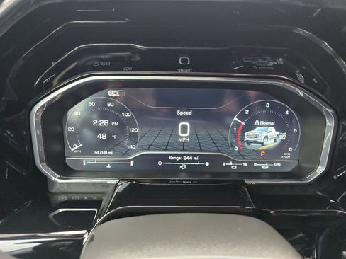 Used 2024 GMC Sierra 1500 Elevation w/ Preferred Package image 12