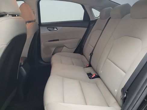 Used 2021 Kia Forte LXS image 18