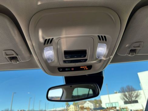 Used 2023 Buick Envision Essence w/ Sport Touring Package image 20