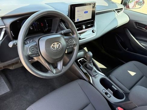 Used 2026 Toyota Corolla LE FWD image 10