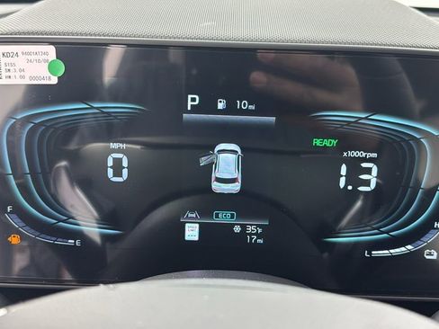 New 2025 Kia Niro EX Touring image 20