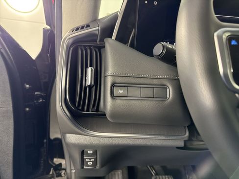 New 2026 Nissan Armada SV image 13