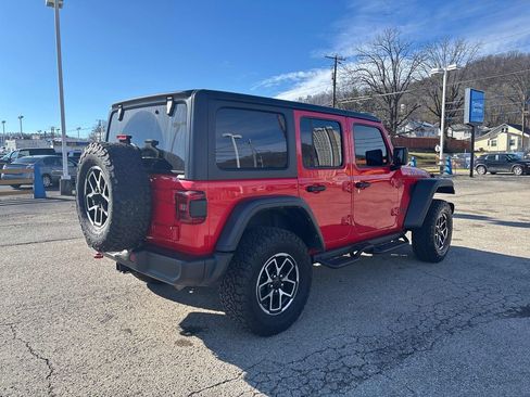 Used 2024 Jeep Wrangler Unlimited Rubicon image 5