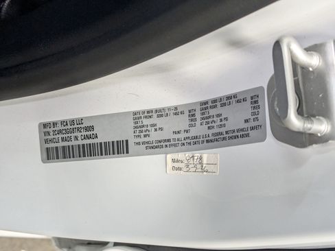 Certified 2026 Chrysler Pacifica Limited AWD/4WD image 26