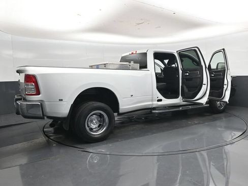Used 2024 RAM 3500 Big Horn AWD/4WD image 56