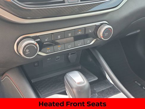 Certified 2023 Nissan Altima 2.5 SR w/ SR Premium Package AWD/4WD image 24