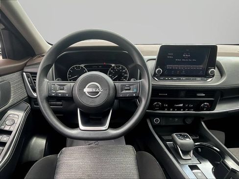 Used 2023 Nissan Rogue SV AWD/4WD image 8