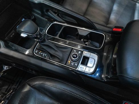Used 2020 Kia Telluride S AWD/4WD image 24