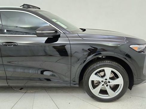 Used 2025 Audi Q5 Premium Plus w/ Premium Plus image 7