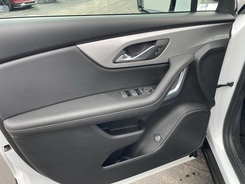 Used 2023 Chevrolet Blazer LT w/ Convenience Package image 12