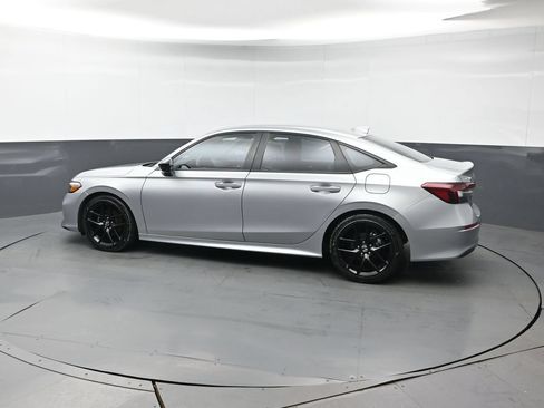 Certified 2025 Honda Civic Sport image 3