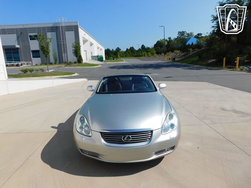 Used 2003 Lexus SC 430 Convertible RWD image 5