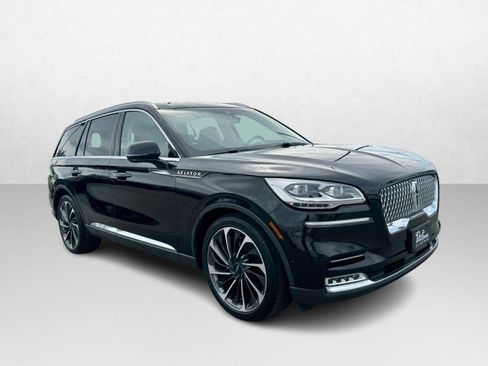 Used 2020 Lincoln Aviator Reserve w/ Equipment Group 202A AWD/4WD image 3