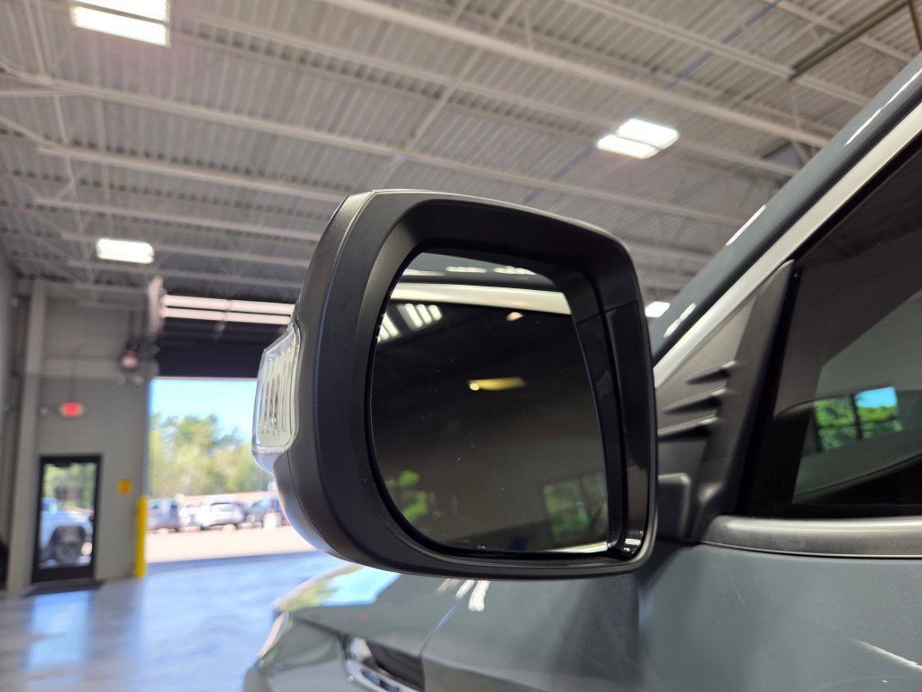 Used 2024 INFINITI QX55 Luxe w/ Cargo Package AWD/4WD image 19