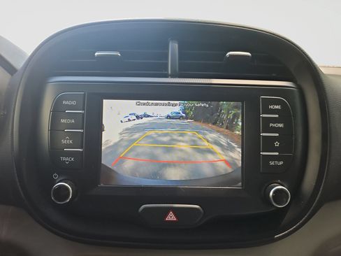 Used 2020 Kia Soul LX FWD image 25