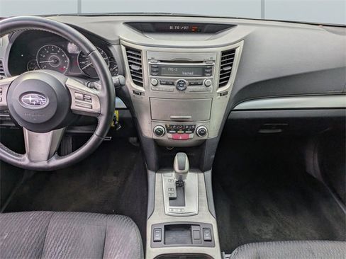 Used 2011 Subaru Outback 2.5i Premium image 18