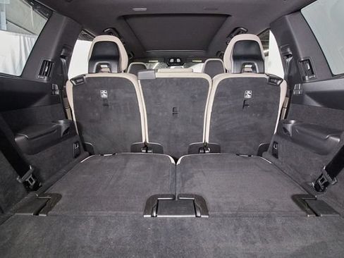 Certified 2026 Volvo XC90 B6 Plus AWD/4WD image 21