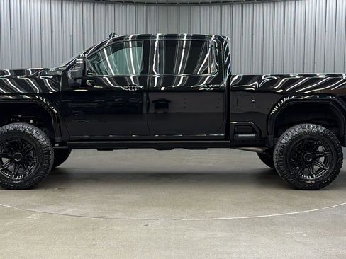 Used 2026 GMC Sierra 2500 AT4 w/ AT4 Premium Plus Package AWD/4WD image 2