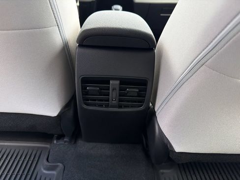 Used 2026 Toyota Corolla Cross L FWD image 26