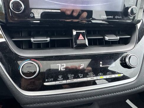 Used 2022 Toyota Corolla SE FWD image 20