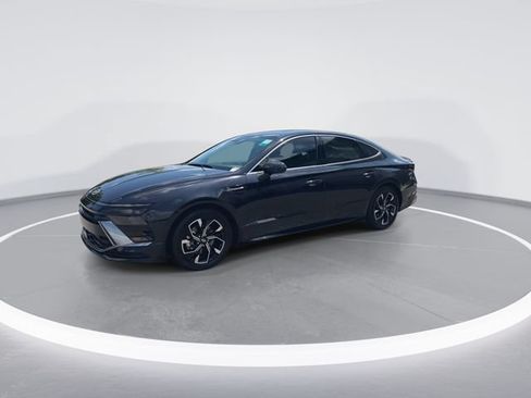 Used 2025 Hyundai Sonata SEL AWD/4WD image 4