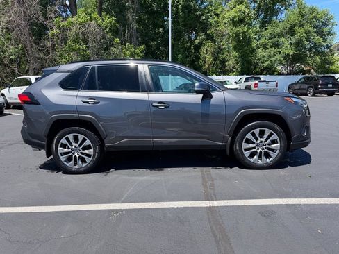 Used 2023 Toyota RAV4 XLE Premium AWD/4WD image 5