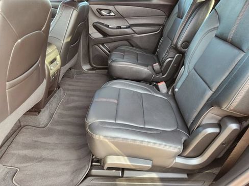 Used 2023 Chevrolet Traverse RS w/ LPO, Cargo Package FWD image 30