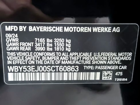 Used 2025 BMW i7 xDrive60 AWD/4WD image 29