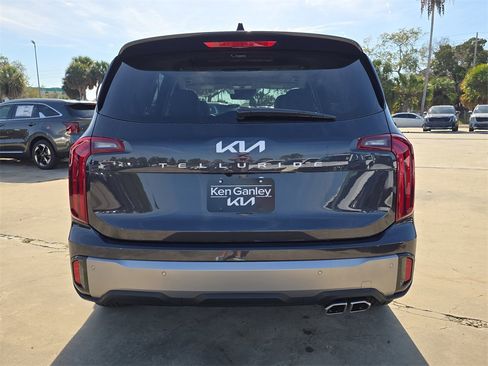 New 2025 Kia Telluride S image 7