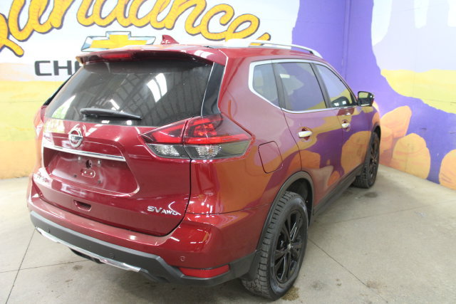 Used 2020 Nissan Rogue SV AWD/4WD image 5